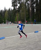 Julia Suolaniemi voitti 9-vuotiaiden tyttöjen 1 km juoksun ylivoimaisesti.