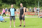 Vauhdin Teemu Salminen ja Lauri Laasala paransivat molemmat ennätyksiään kuulantyönnössä.
Kuvat: Ari Viljanen