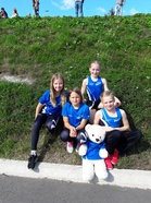 Henna, Jade, Milja ja Julia juoksivat 11-vuotiaiden tyttöjen pikaviestissä kuudenneksi.