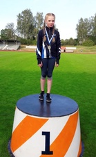 Julialla on Suomen kärkitulokset sekä 400 metrin että 800 metrin juoksuissa. Kuva: Riitta Lehtonen 