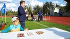 Mestaruuskisat avannut kaupunginjohtaja Antti Peltola totesi laadukkaan yleisurheilutoiminnan olevan yksi tärkeä osa kuntalaisten hyvinvoinnin edistämisessä.