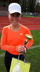 Katri Vermanne iloitsi kympin uudesta ennätyksestään, joka enteilee hyvää Pirkan Hölkkään.